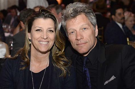 jon bon jovi wife wedding pictures